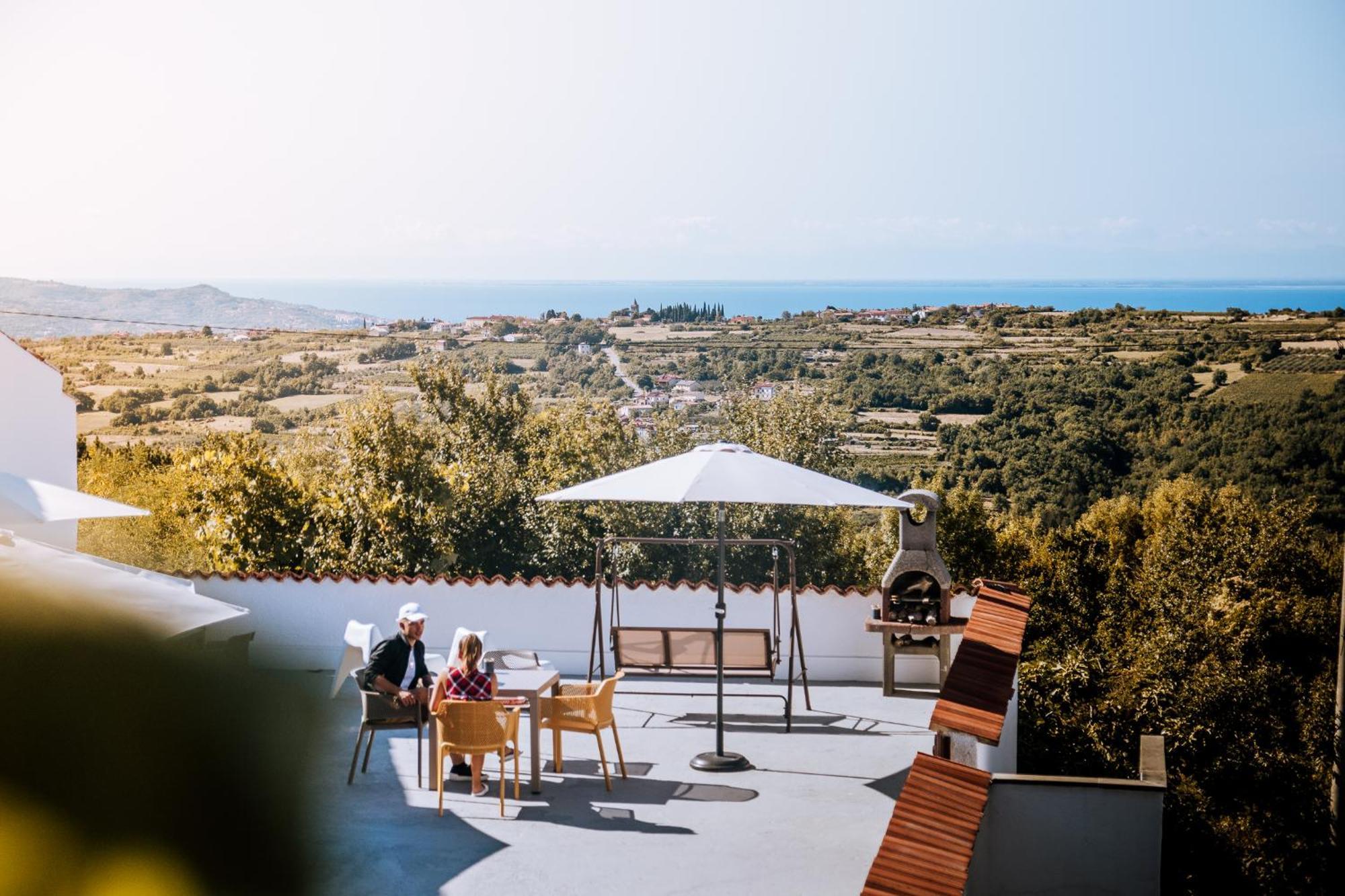 Glamping Green Istria Tiny Houses Truške Exteriör bild