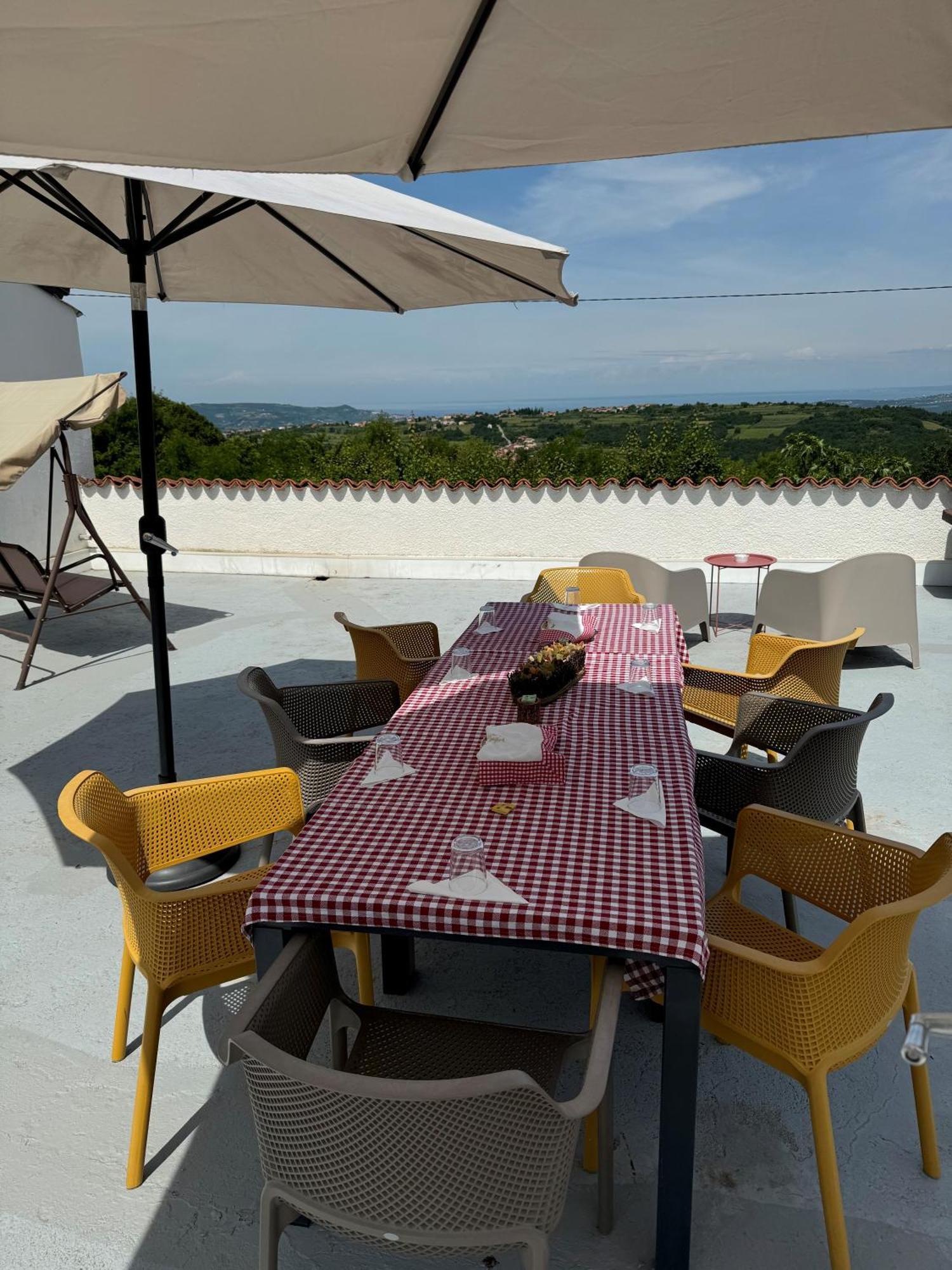 Glamping Green Istria Tiny Houses Truške Exteriör bild