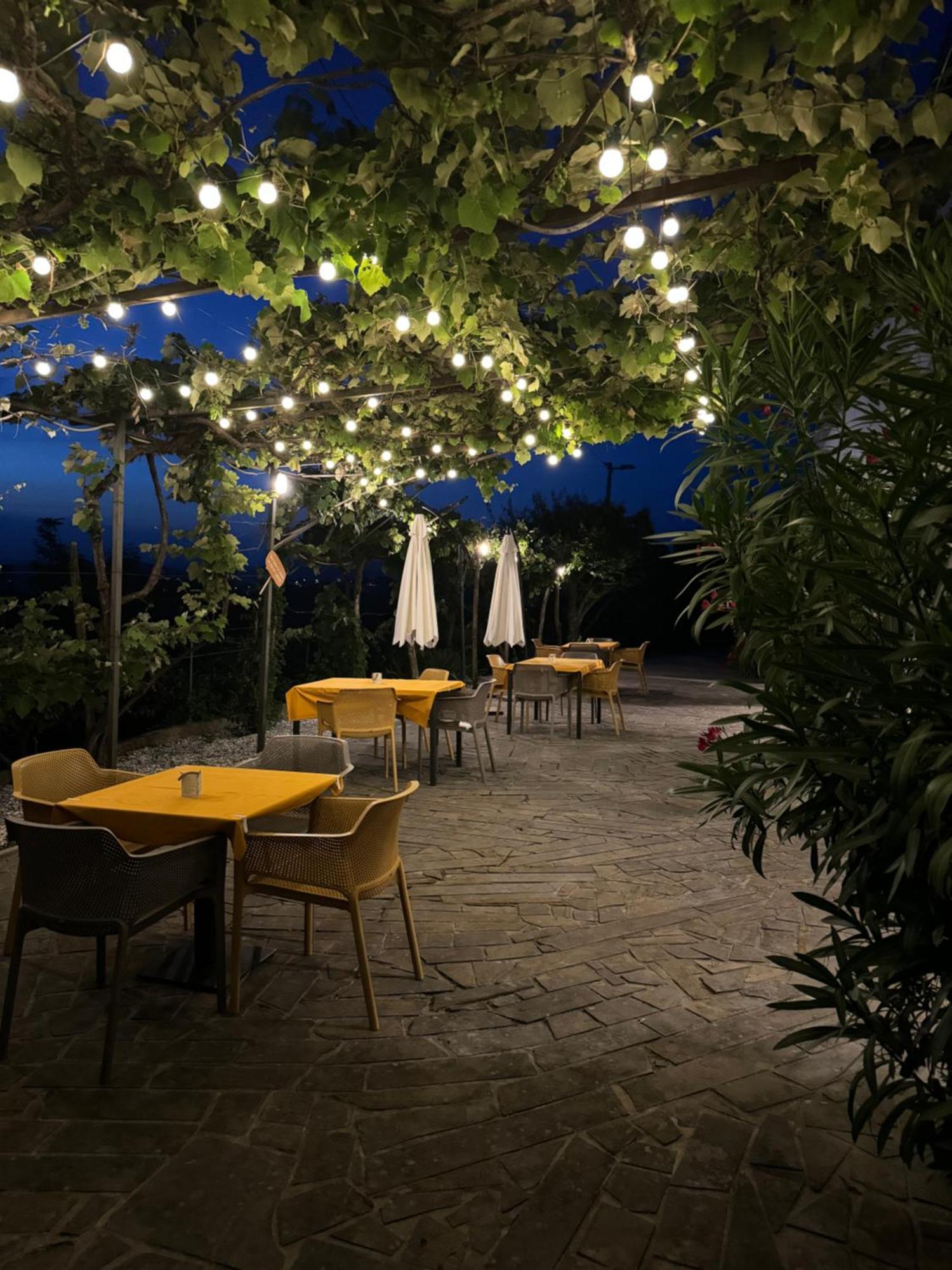 Glamping Green Istria Tiny Houses Truške Exteriör bild