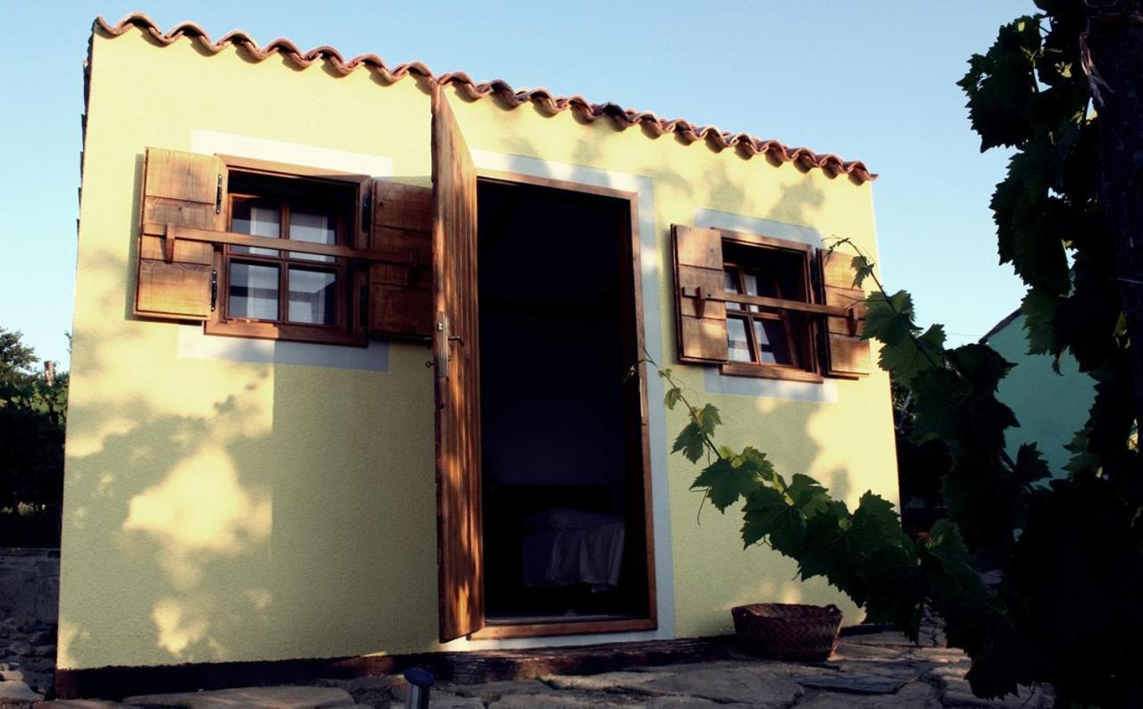 Glamping Green Istria Tiny Houses Truške Exteriör bild