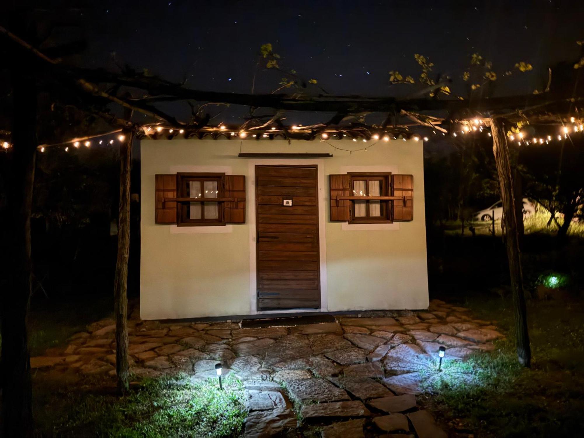 Glamping Green Istria Tiny Houses Truške Exteriör bild