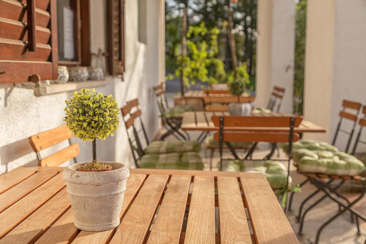 Glamping Green Istria Tiny Houses Truške Exteriör bild